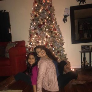 Meet your Posher, Luz